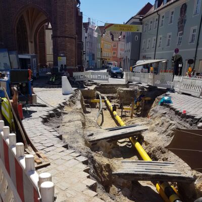 Projekt: Tief- und Rohrleitungsbauarbeiten für Gas und Wasser für die Stadtwerke Landshut 2015-2023 Tief- und Rohrleitungsbauarbeiten für Gas und Wasser für die Stadtwerke Landshut 2015-2023