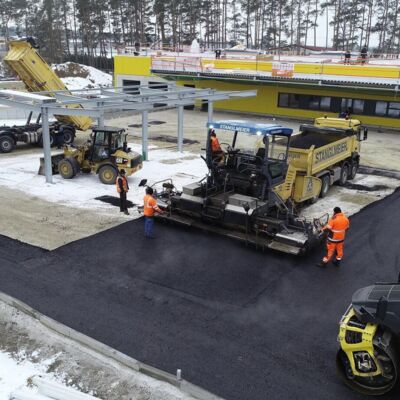 Tiefbau- und Asphaltarbeiten DHL Verteilerzentrum Abensberg-Gaden